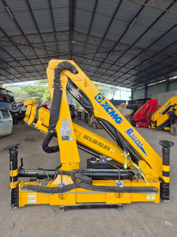 New XCMG SQZ95 4 Ton Knuckle Boom Crane for Sale in Klang, RM89000 | Eco R Truck Malaysia - Image 5