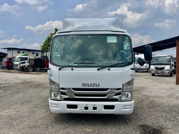 Unregistered Isuzu NPR85 14ft ArmRoll - Image 2