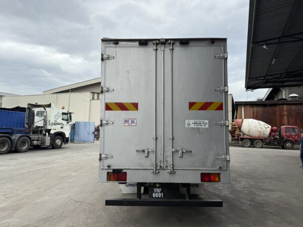2024 Hino FD7 with 21ft Wing Box for Sale in Klang, RM88,000 (Loan Available) | Eco R Truck Malaysia - Image 5