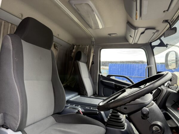 2024 Hino FD7 with 21ft Wing Box for Sale in Klang, RM88,000 (Loan Available) | Eco R Truck Malaysia - Image 8