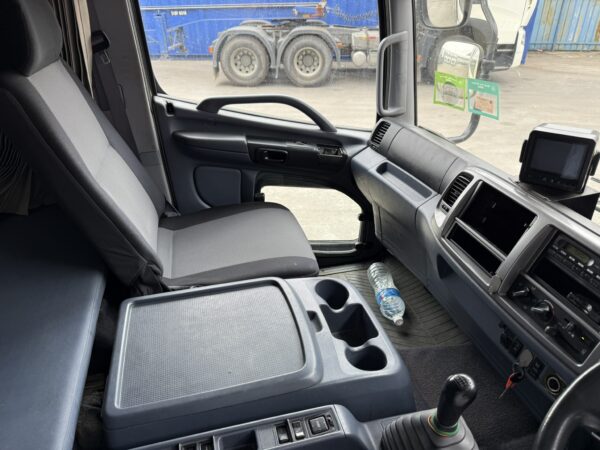 2024 Hino FD7 with 21ft Wing Box for Sale in Klang, RM88,000 (Loan Available) | Eco R Truck Malaysia - Image 10