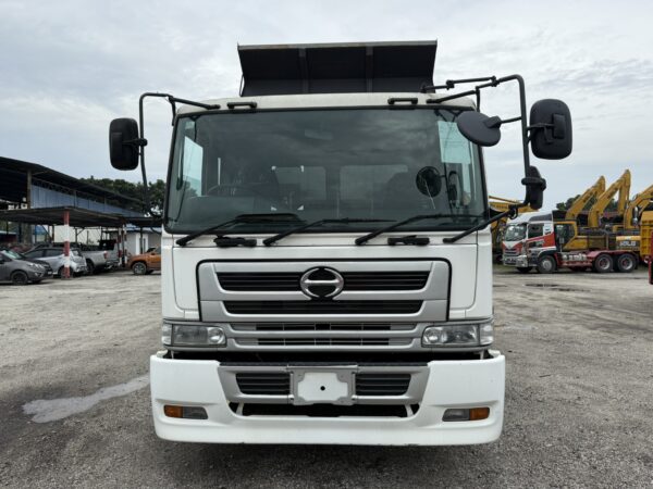 Unregistered Hino FN2P 18ft Steel Tipper - Image 2