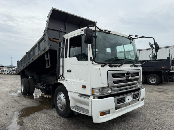 Unregistered Hino FN2P 18ft Steel Tipper
