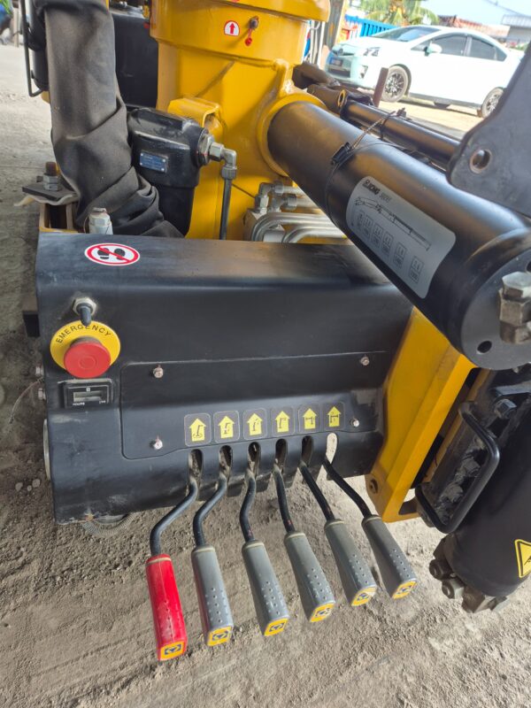 New XCMG SQZ95 4 Ton Knuckle Boom Crane for Sale in Klang, RM89000 | Eco R Truck Malaysia - Image 10