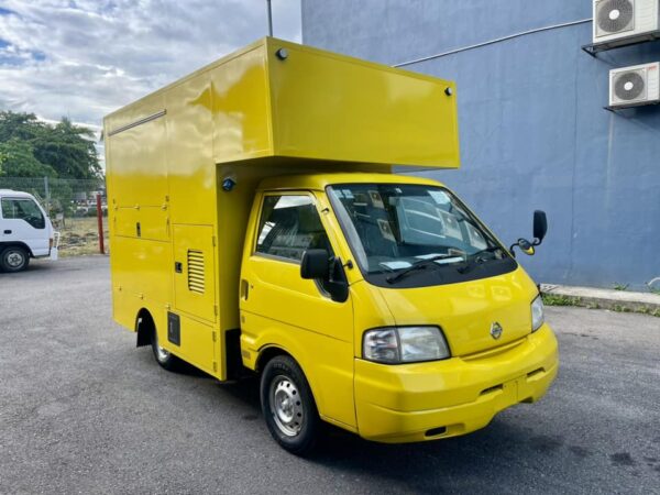 Unregistered Nissan Vanette SK82 Manual Foodtruck - Image 15