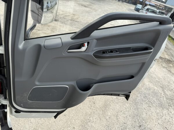 JAC N80 4x4 - Image 2