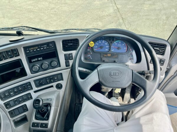 Unregistered Nissan UD CD5 Auto Chassis and Cab - Image 7