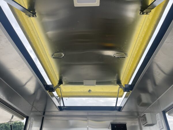 Unregistered Nissan Vanette SK82 Manual Foodtruck - Image 4