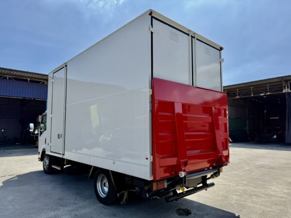 Isuzu NPR85 Box Van Truck - Image 12