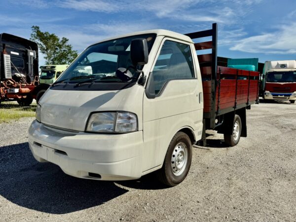 Unregistered Nissan Vanette SK82 Manual Wooden Cargo
