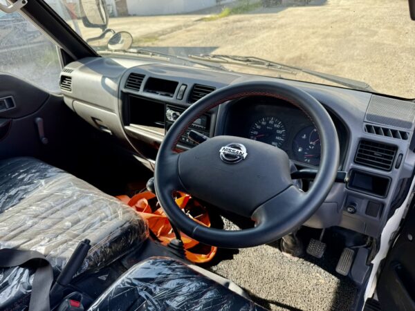 Unregistered Nissan Vanette SK82 Manual Wooden Cargo - Image 2
