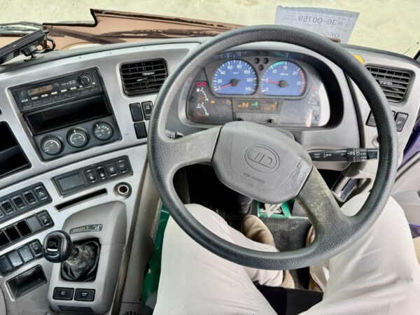 Unregistered Nissan UD GK5 Auto High Roof - Image 2