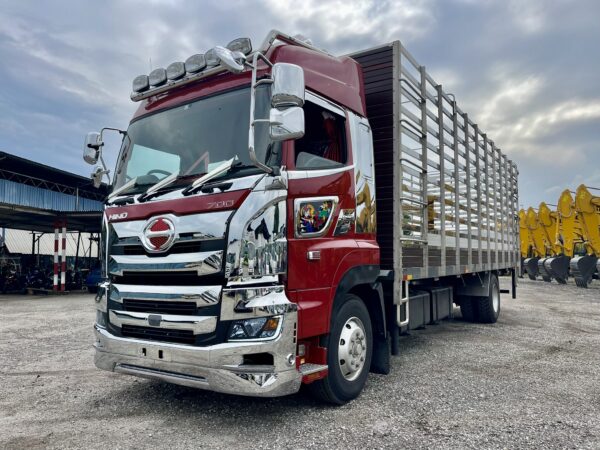 Hino 700 FR1E/FW1E Livestock/ Poultry Truck