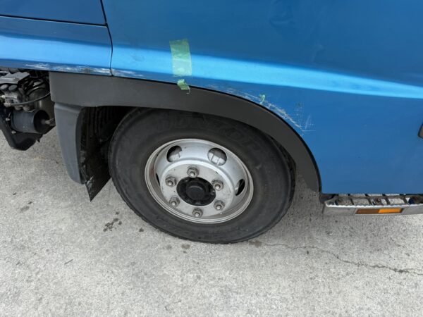 Unregistered Hino FD7 High Roof - Image 4