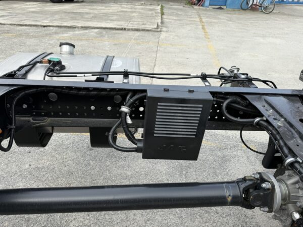 JAC N80 4x2 - Image 21