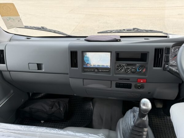JAC N80 4x2 - Image 9
