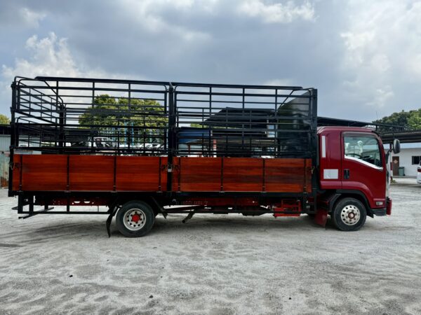 Unregistered Isuzu FRR90 21ft Wooden Cargo Kedah Spec - Image 9
