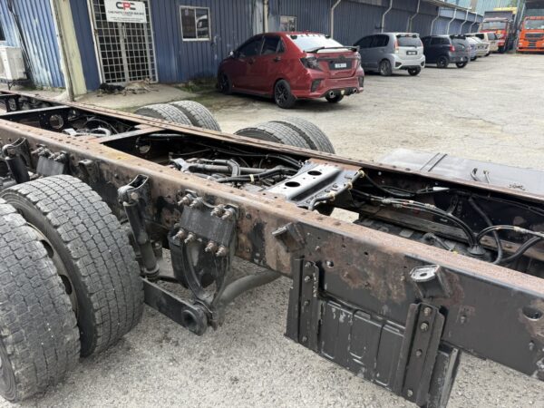 Unregistered Hino 700 FW1E High Roof Manual - Image 8
