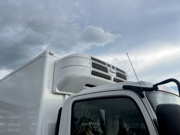 Isuzu FRR90 Chiller/ Refrigerator/Freezer Box - Image 5