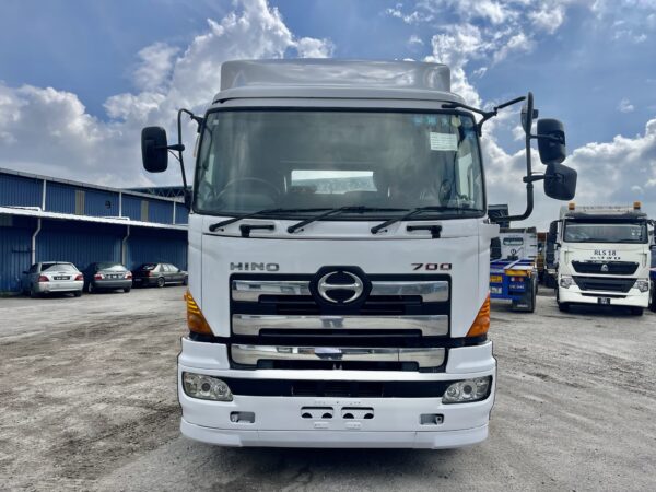 Hino 700 FR1E/FS1E/FW1E RORO/ Armroll/ Roll-On Roll-Off - Image 30