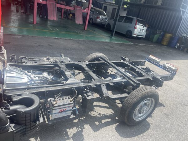 Nissan Atlas Cabstar F24 - Image 6