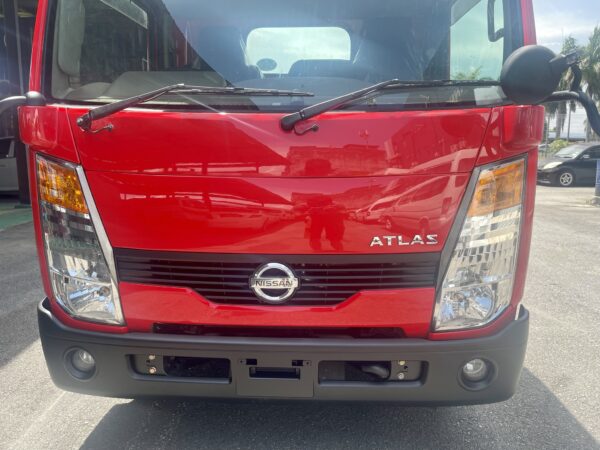 Nissan Atlas Cabstar F24 - Image 2