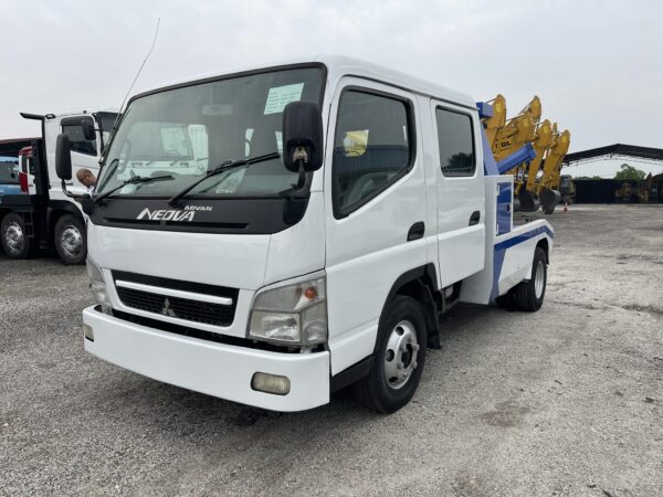 Unregistered Fuso FE83 Double Cabin Towing Truck