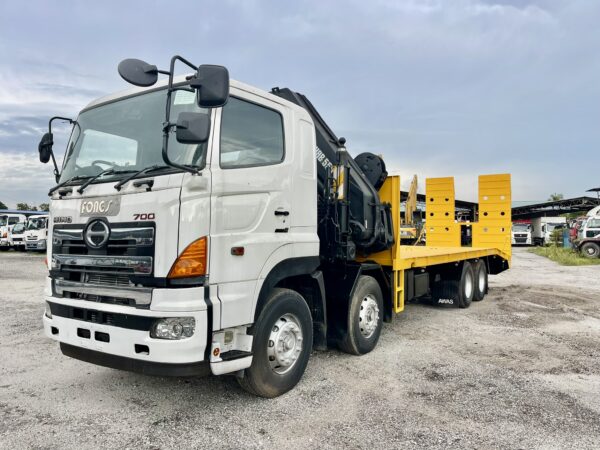 Hino 700 FY1E/FW1E Self Loader with Crane