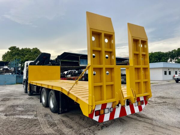 Hino 700 FY1E/FW1E Self Loader with Crane - Image 8