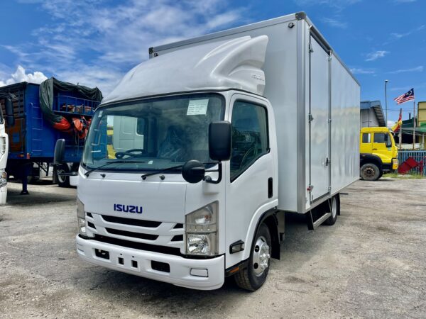 Isuzu NPR85 Box Van Truck