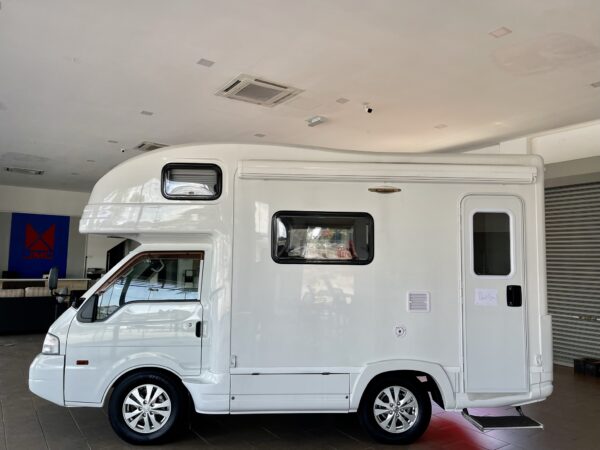Nissan SK82 10ft Camping Truck, Camper Van, Caravan - Image 9