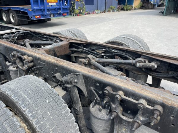 Unregistered Nissan UD CG5 Auto 12 Wheeler - Image 12
