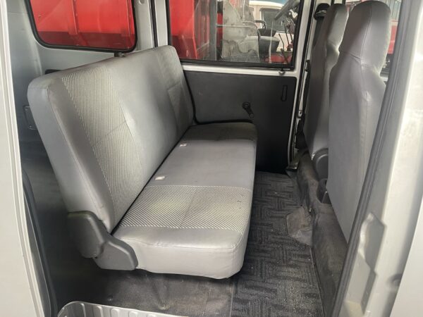 Toyota S402 Window Van - Image 7