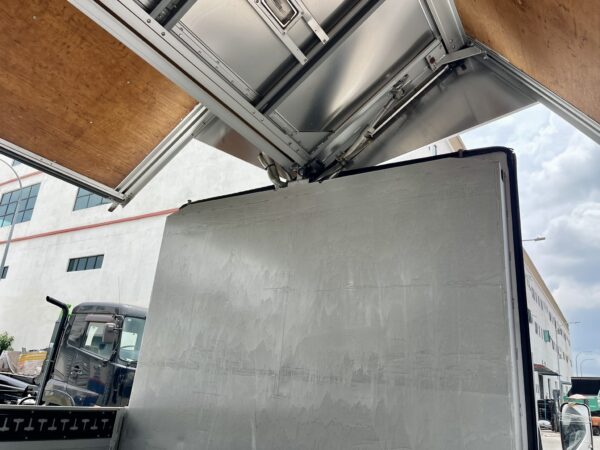 Unregistered Hino XZU414 14ft Wing Box - Image 6