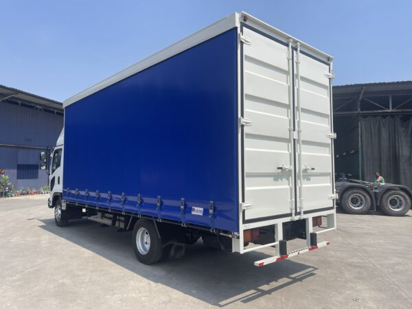 Isuzu FRR90 Curtain Sider/ Side Curtain - Image 3