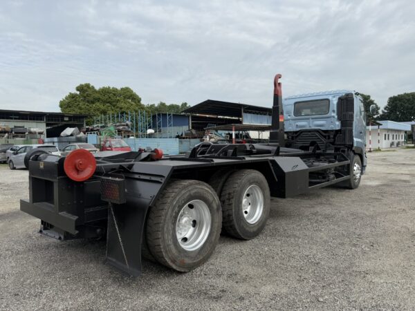Hino 700 FR1E/FS1E/FW1E RORO/ Armroll/ Roll-On Roll-Off - Image 7
