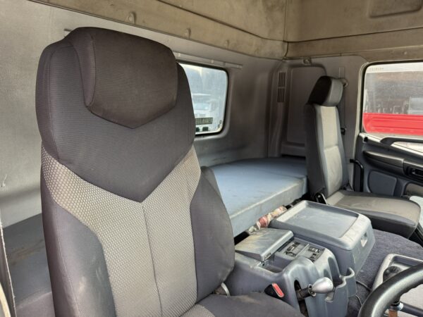 Unregistered Hino 700 SH1E Manual High Roof - Image 3