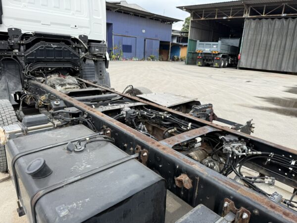 Unregistered Nissan UD CG5 Auto High Roof - Image 4