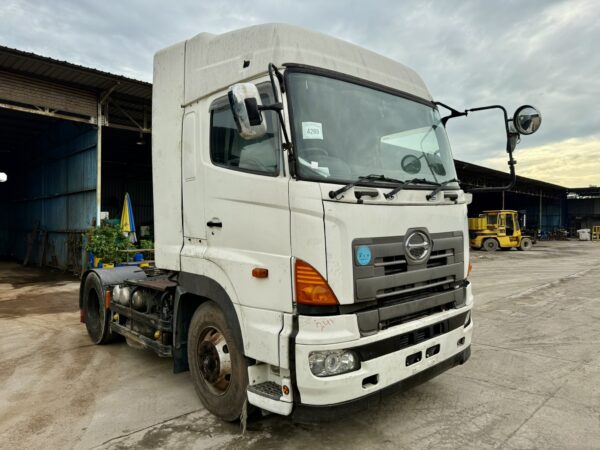 Unregistered Hino 700 SH1E Manual High Roof - Image 9