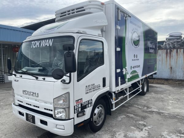 Isuzu NPR85 Chiller/ Refrigerator/Freezer Box - Image 3