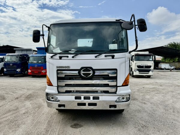 Hino 700 FY1E/FW1E Self Loader - Image 8