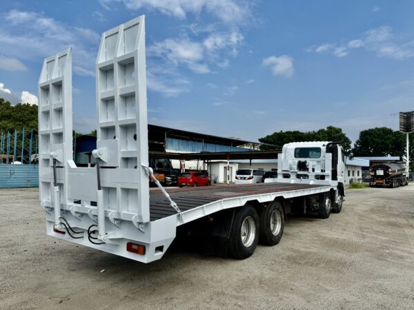 Hino 700 FY1E/FW1E Self Loader - Image 4