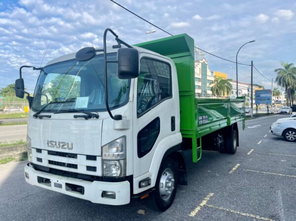 Isuzu FRR90 Steel Tipper - Image 2