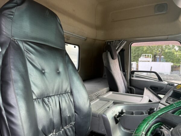 Unregistered Nissan UD CD5 Semi-Auto Chassis and Cab - Image 3