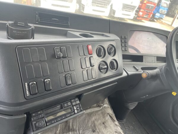 Unregistered Mercedes Actros 6x4 Auto 530hp - Image 4