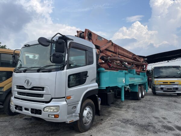 Nissan RJ UD CD4/ CW4/ CD5/ CW5 Concrete Pump Truck