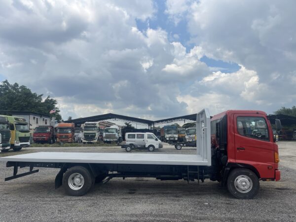 Hino 500 FC7 with Open Platform Body - Image 8