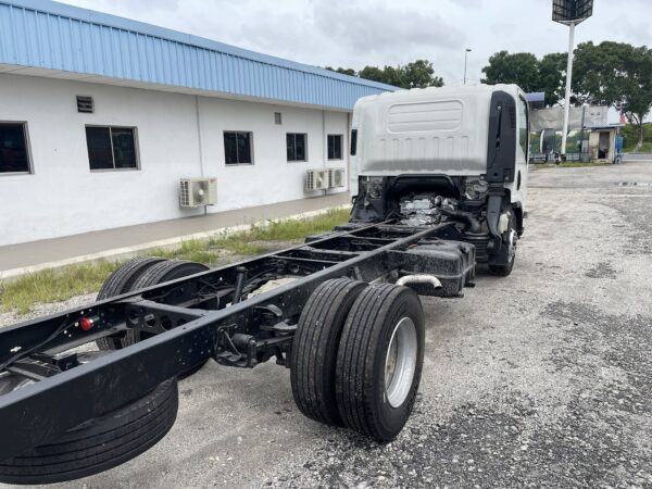 Unregistered Isuzu NPR85 Chassis and Cab - Image 8