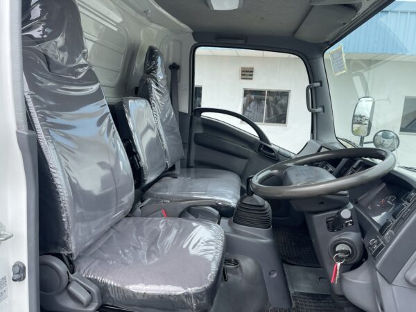 Unregistered Isuzu NPR85 Chassis and Cab - Image 7