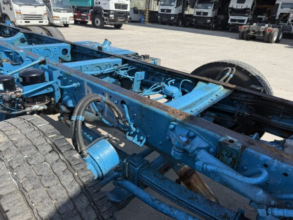 Unregistered Nissan UD CV2 Manual Chasiss and Cab - Image 6